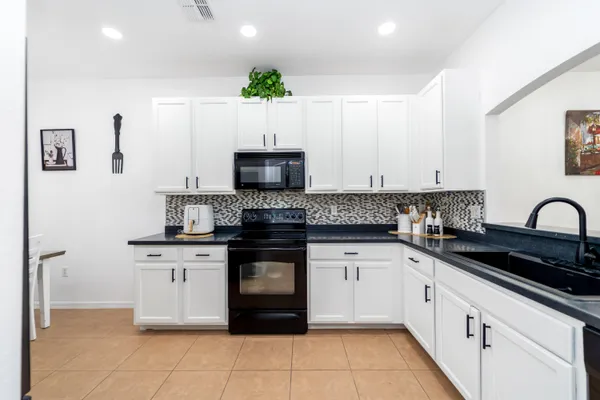 $399,000 | 14190 Fall Creek Court, Naples, FL 34114