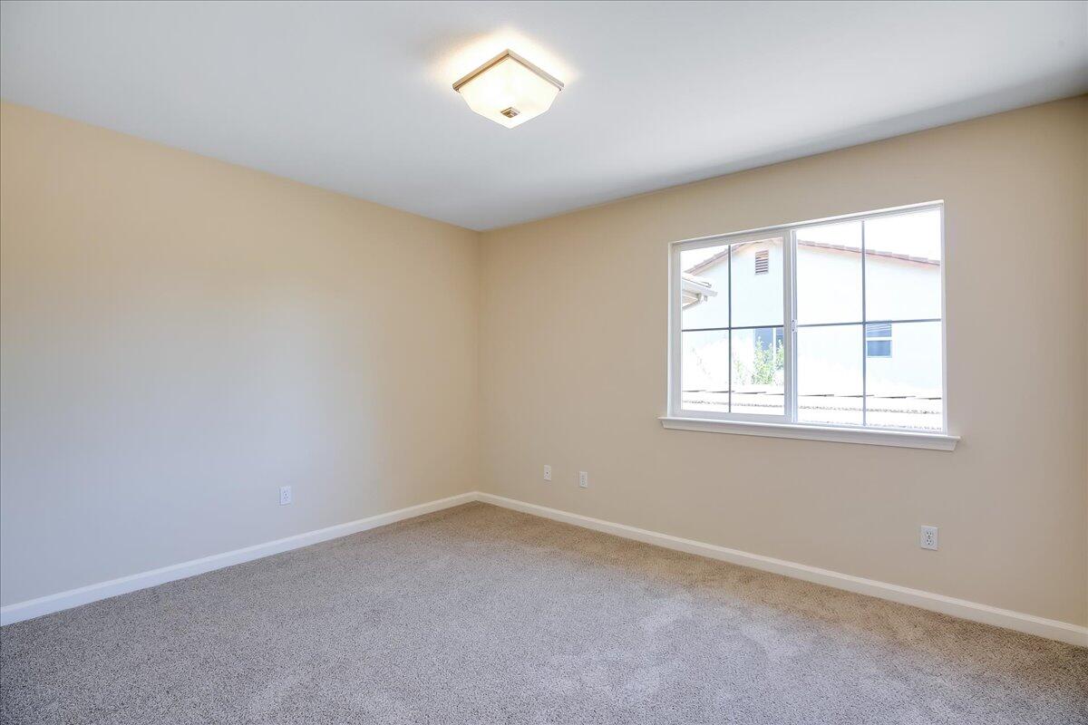 321 Alder Lane Buellton, CA 93427 - Photo 23 of 42 an empty room with a window