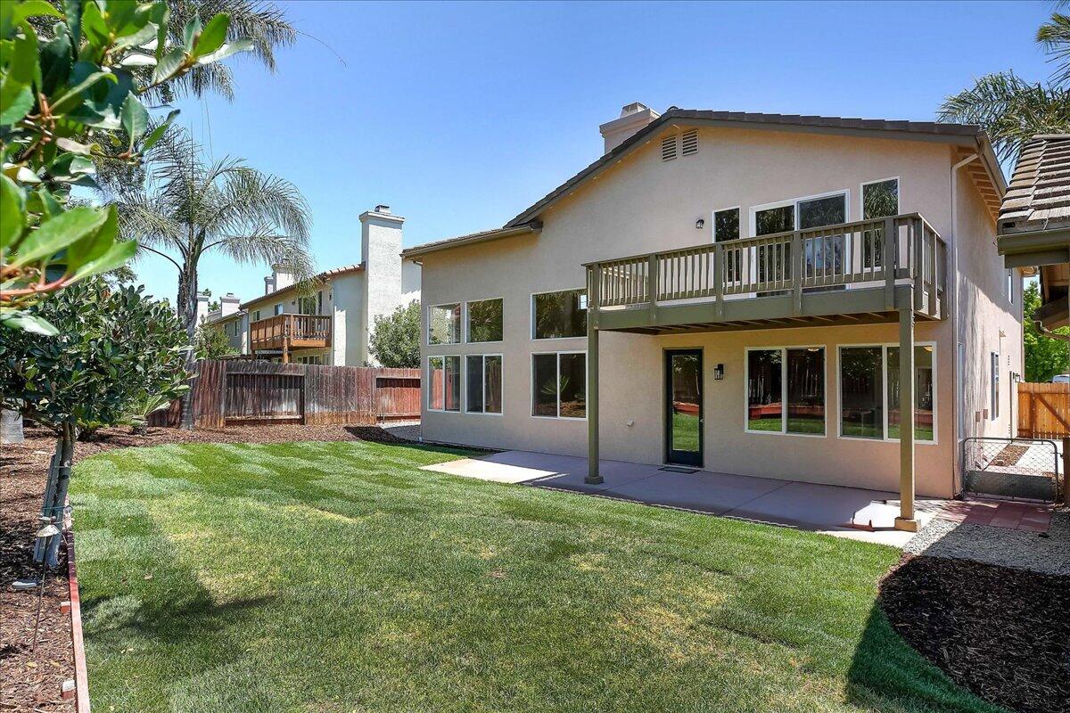 321 Alder Lane Buellton, CA 93427 - Photo 31 of 42 a front view of a house with a yard and porch