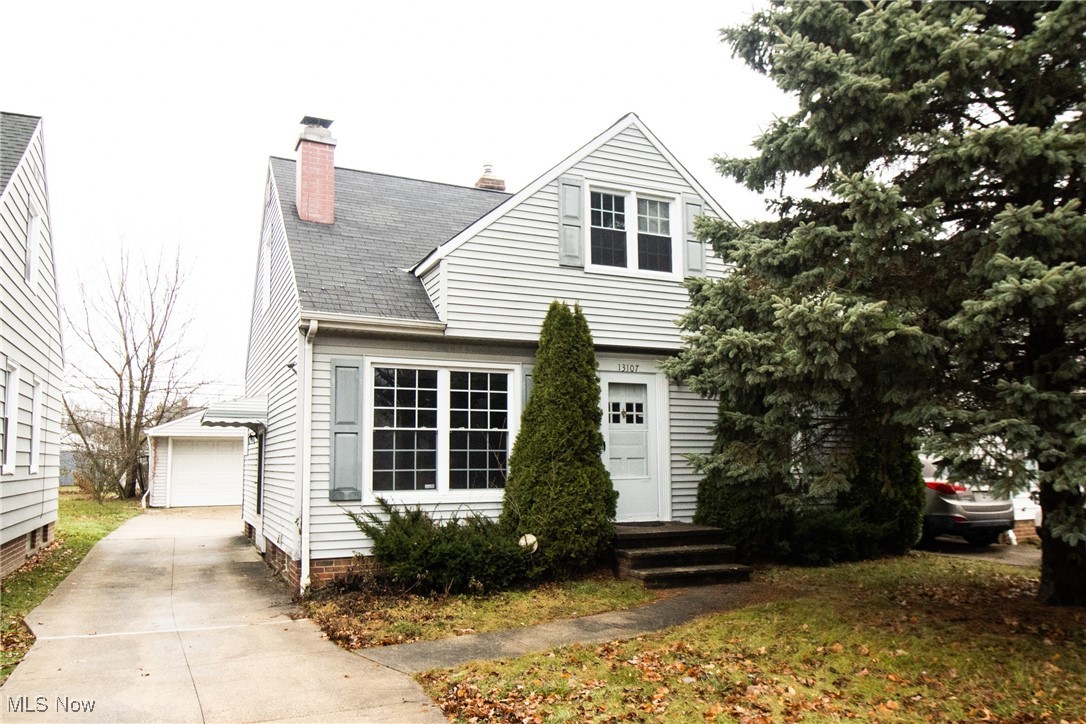 13107 Carpenter Road Cleveland, OH 44125 - Photo 2 of 25