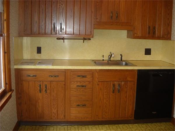 21 Smallwood Street Springfield, MA 01151 - Photo 3 of 12 Gallery Image 3