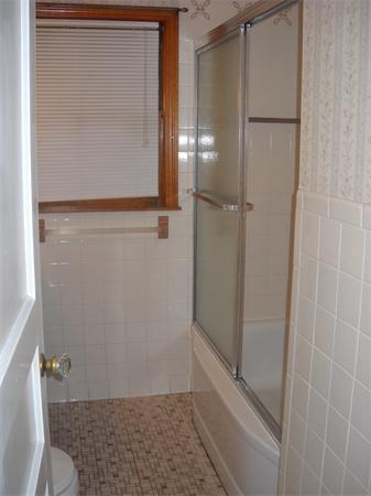 21 Smallwood Street Springfield, MA 01151 - Photo 5 of 12 Gallery Image 5