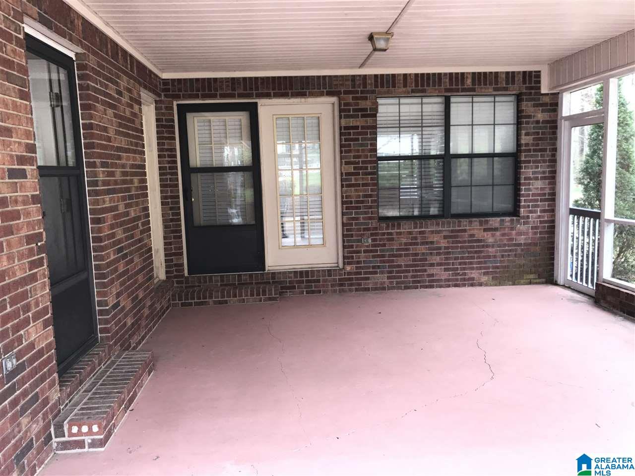 810 4th Avenue East Oneonta, AL 35121 - Photo 5 of 12