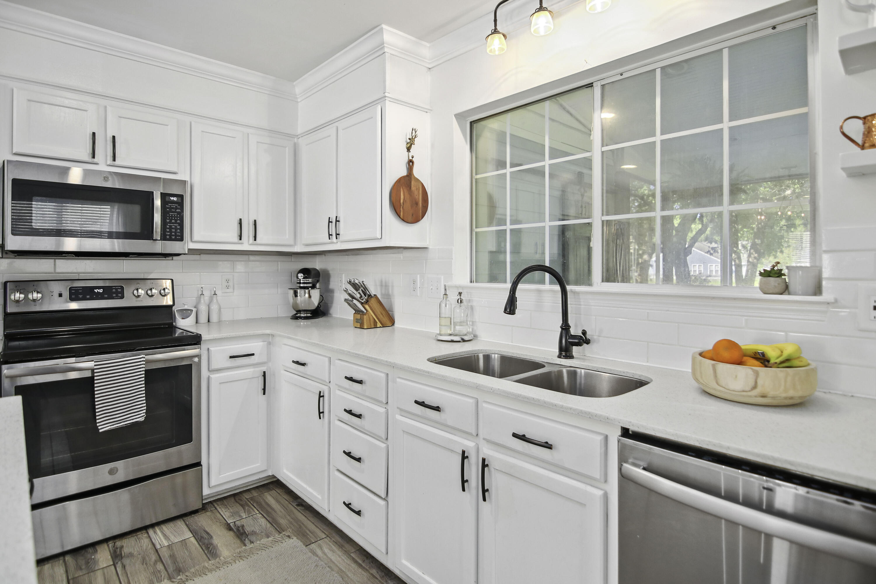 1941 Davant Circle Mount Pleasant, SC 29464 - Photo 12 of 30 1941DavantCir-CasaVerdeMedialLLC34