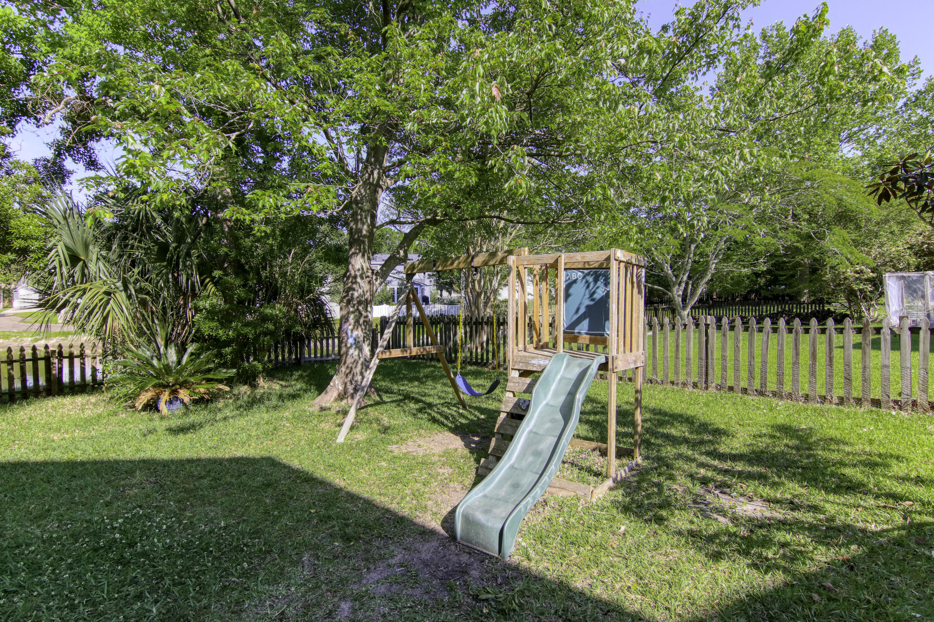 1941 Davant Circle Mount Pleasant, SC 29464 - Photo 24 of 30 1941DavantCir-CasaVerdeMedialLLC44