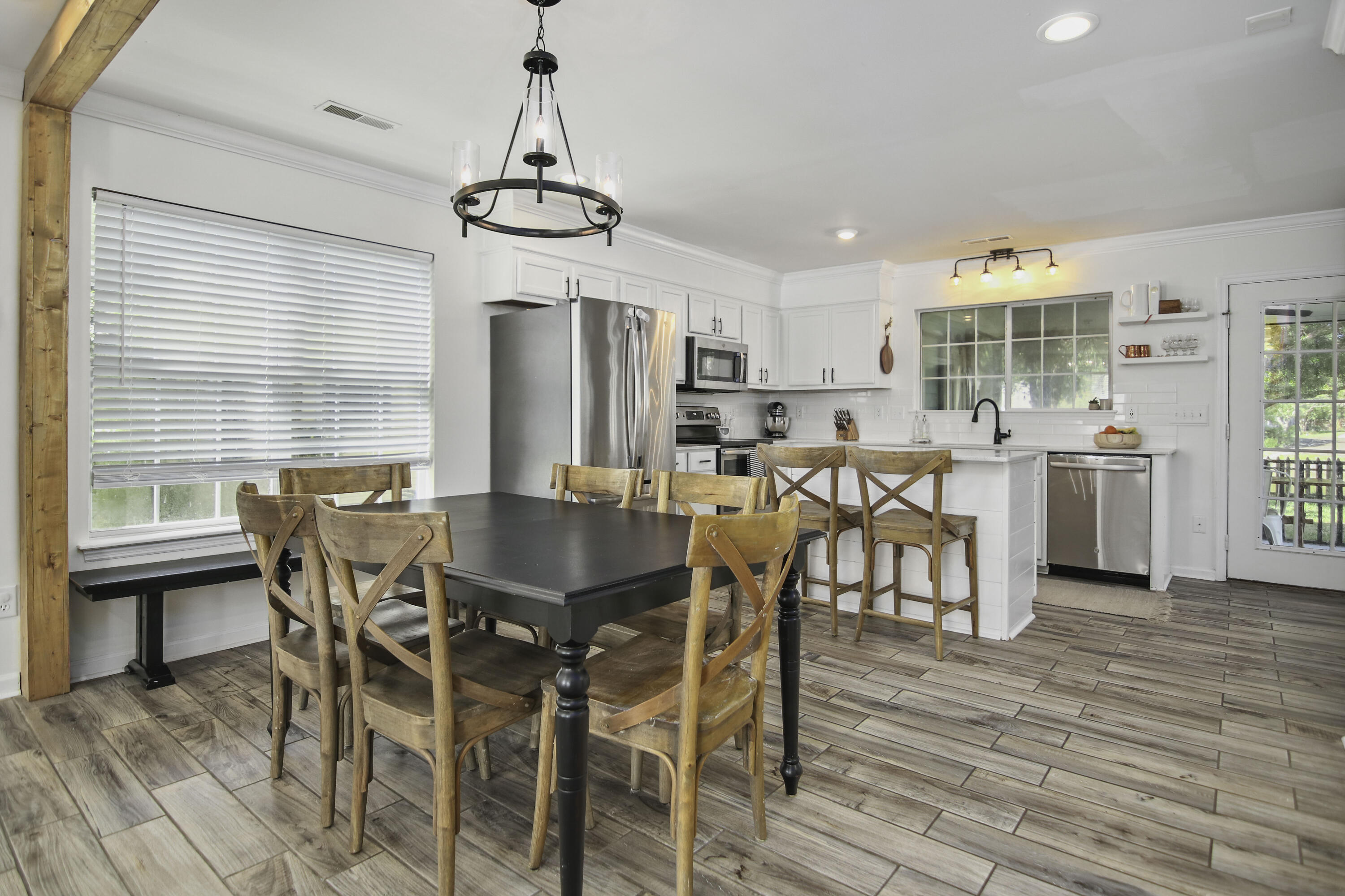 1941 Davant Circle Mount Pleasant, SC 29464 - Photo 8 of 30 1941DavantCir-CasaVerdeMedialLLC29