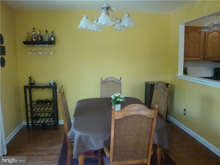 242 Fox Run Exton, PA 19341 - Photo 4 of 17 Dining Room