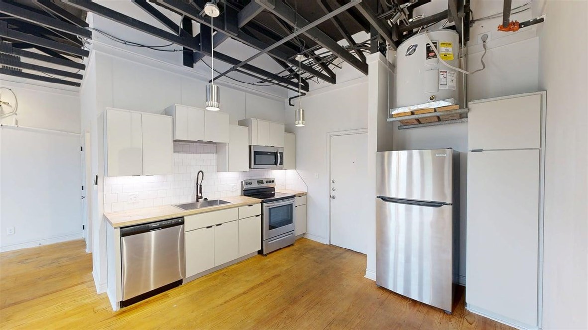 305 West 27th Street, Unit 332 Bryan, TX 77803 - Photo 4 of 14