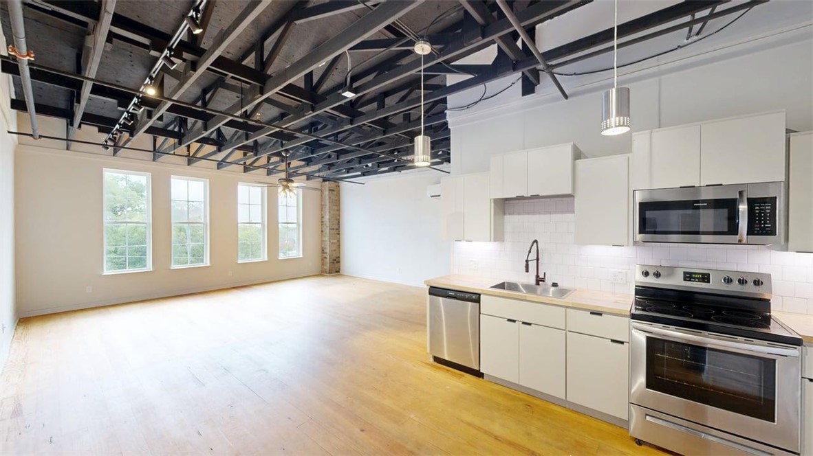 305 West 27th Street, Unit 332 Bryan, TX 77803 - Photo 5 of 14