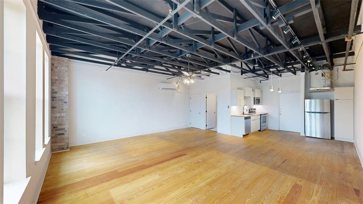 305 West 27th Street, Unit 332 Bryan, TX 77803 - Photo 7 of 14