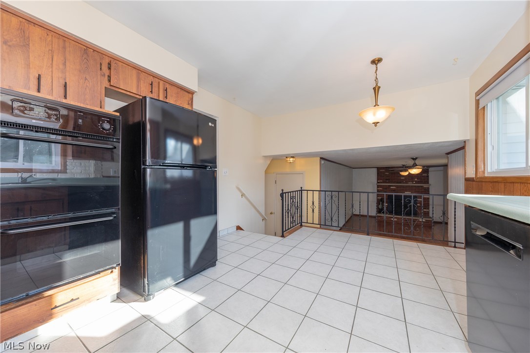 6476 Duval Road Cleveland, OH 44124 - Photo 14 of 35 Gallery Image 14