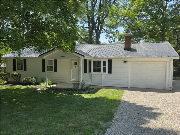 $215,000 | 3690 North Drive, Greenville, OH 45331