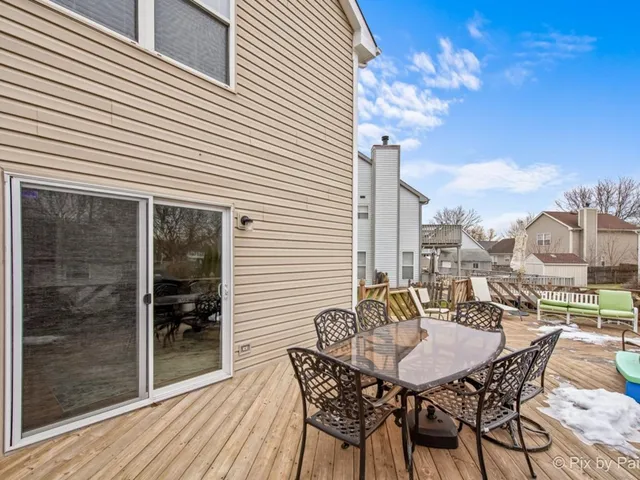 $369,900 | 1115 Apple Hill Court, Elgin, IL 60120