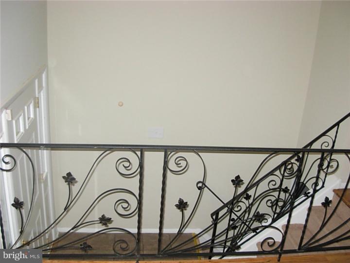 733 Parmentier Road Warminster, PA 18974 - Photo 7 of 8 Gallery Image 7