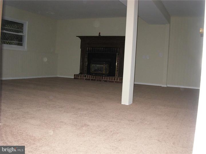 733 Parmentier Road Warminster, PA 18974 - Photo 8 of 8 Gallery Image 8