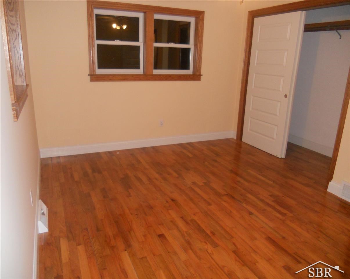 14745 Gratiot Road Hemlock, MI 48626 - Photo 13 of 17 Master has access to full bath.