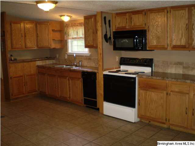 654 Smith Ridge Way Odenville, AL 35120 - Photo 7 of 31