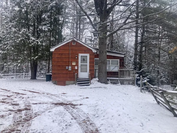 $139,400 | 856 Olmstedville Road, Chester, NY 12853
