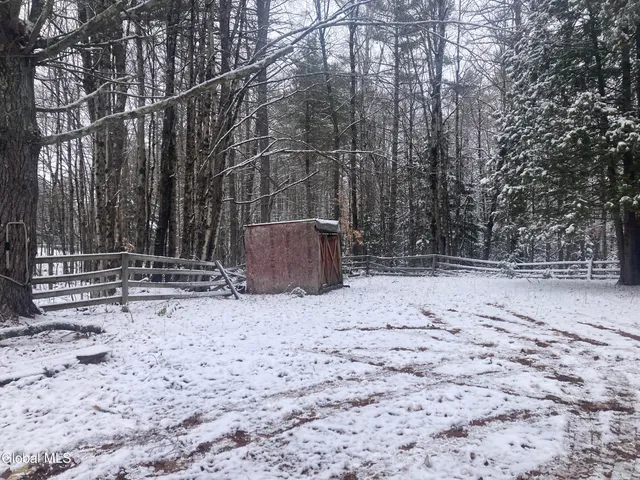 $139,400 | 856 Olmstedville Road, Chester, NY 12853