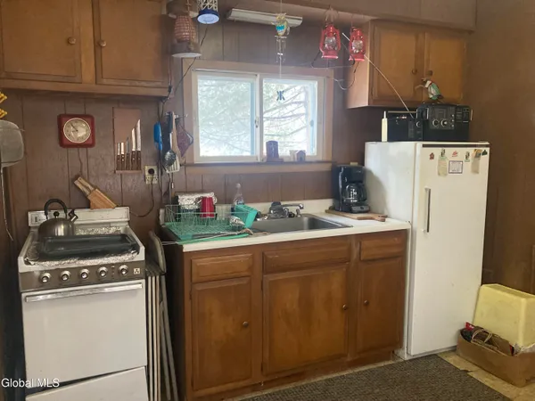 $139,400 | 856 Olmstedville Road, Chester, NY 12853