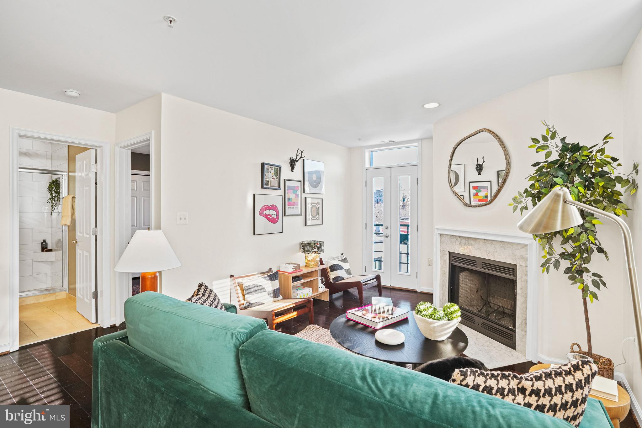 2627 Adams Mill Road Northwest, Unit 402 Washington, DC 20009 - Photo 11 of 17 Spacious living area flooded with natural light