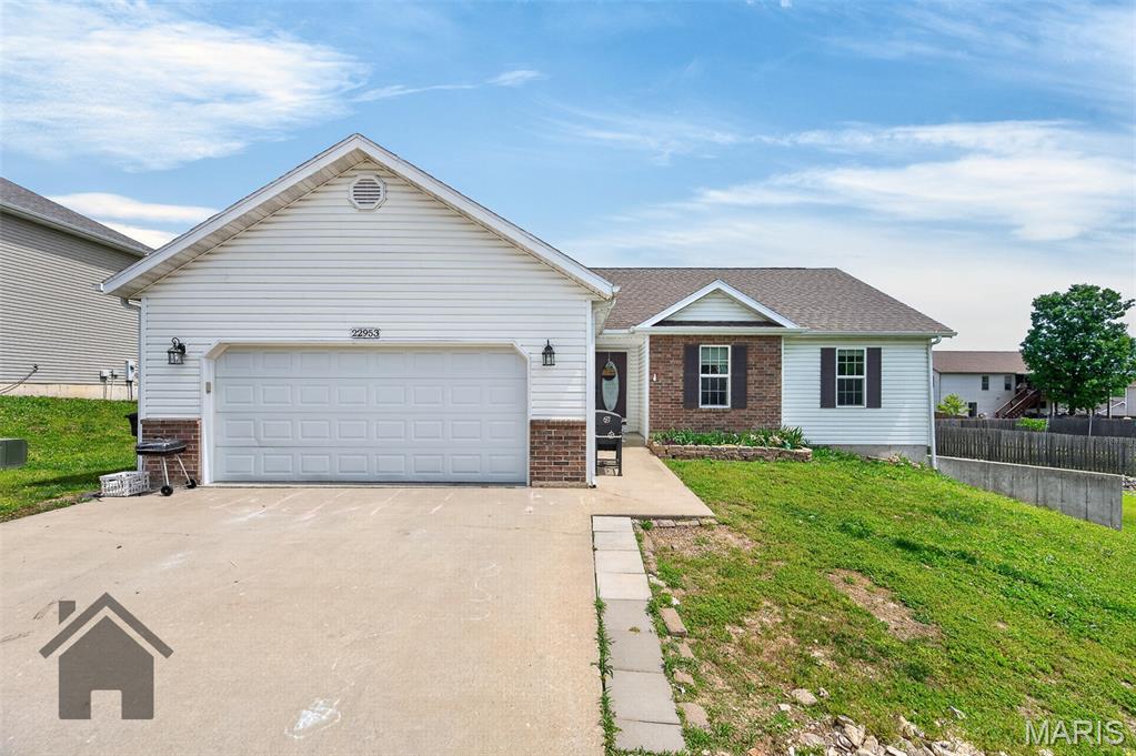 22953 Revelation Road Waynesville, MO 65583 - Photo 1 of 40