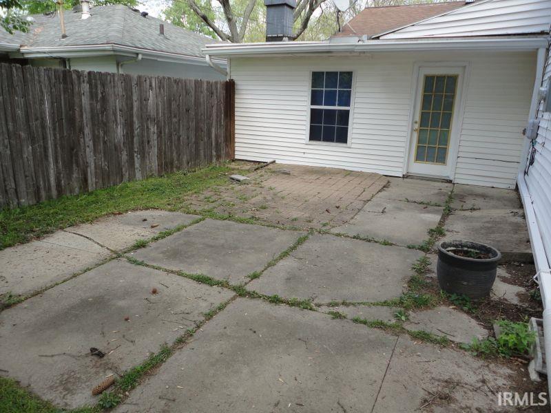 601 North Shellbark Road Muncie, IN 47304 - Photo 27 of 35