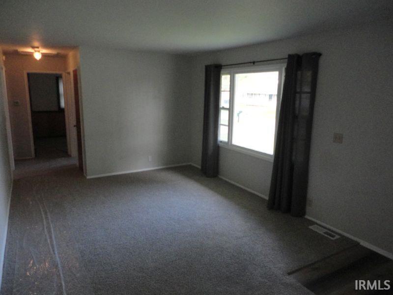 601 North Shellbark Road Muncie, IN 47304 - Photo 4 of 35