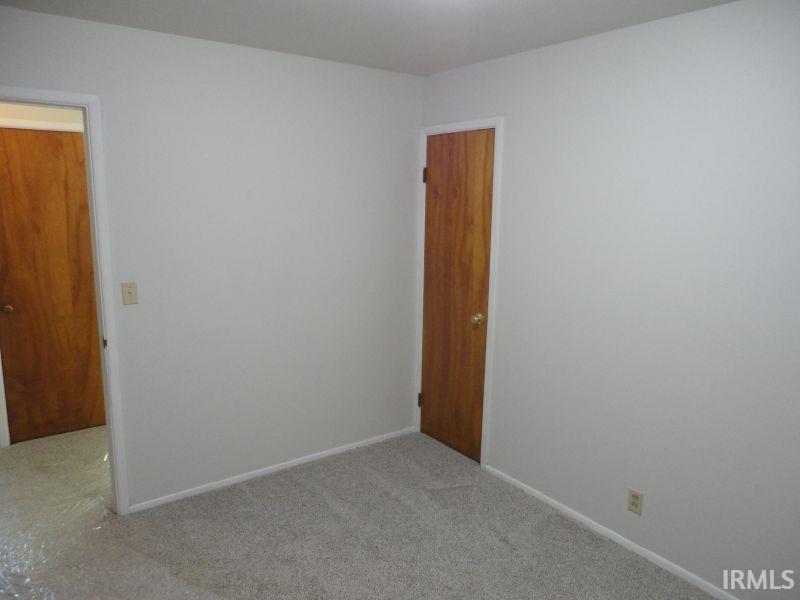 601 North Shellbark Road Muncie, IN 47304 - Photo 8 of 35
