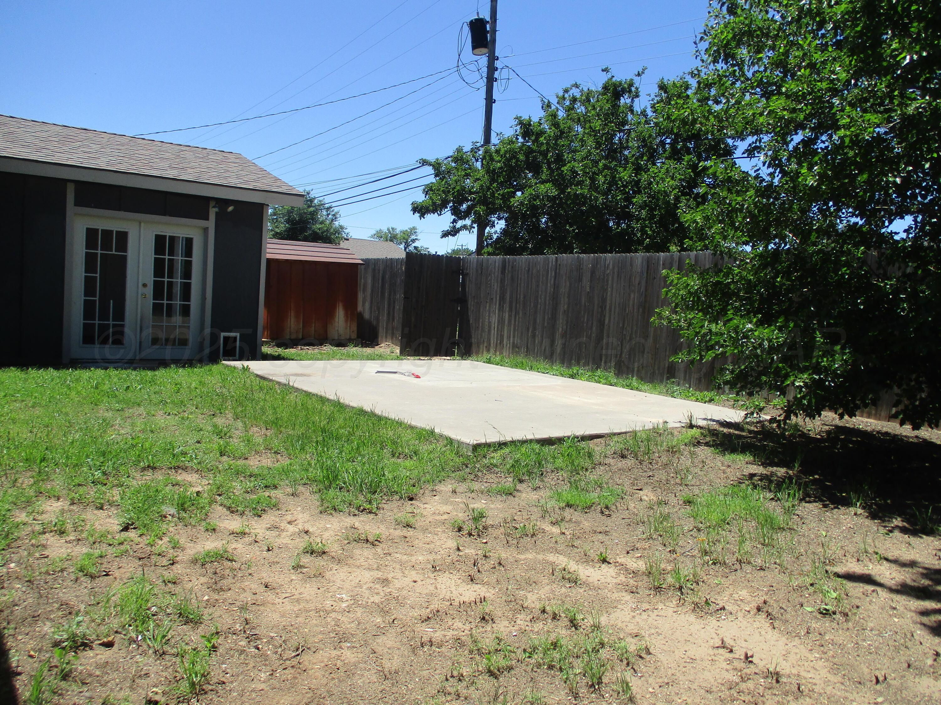 1502 Lancelot Street Borger, TX 79007 - Photo 14 of 16 Backyard