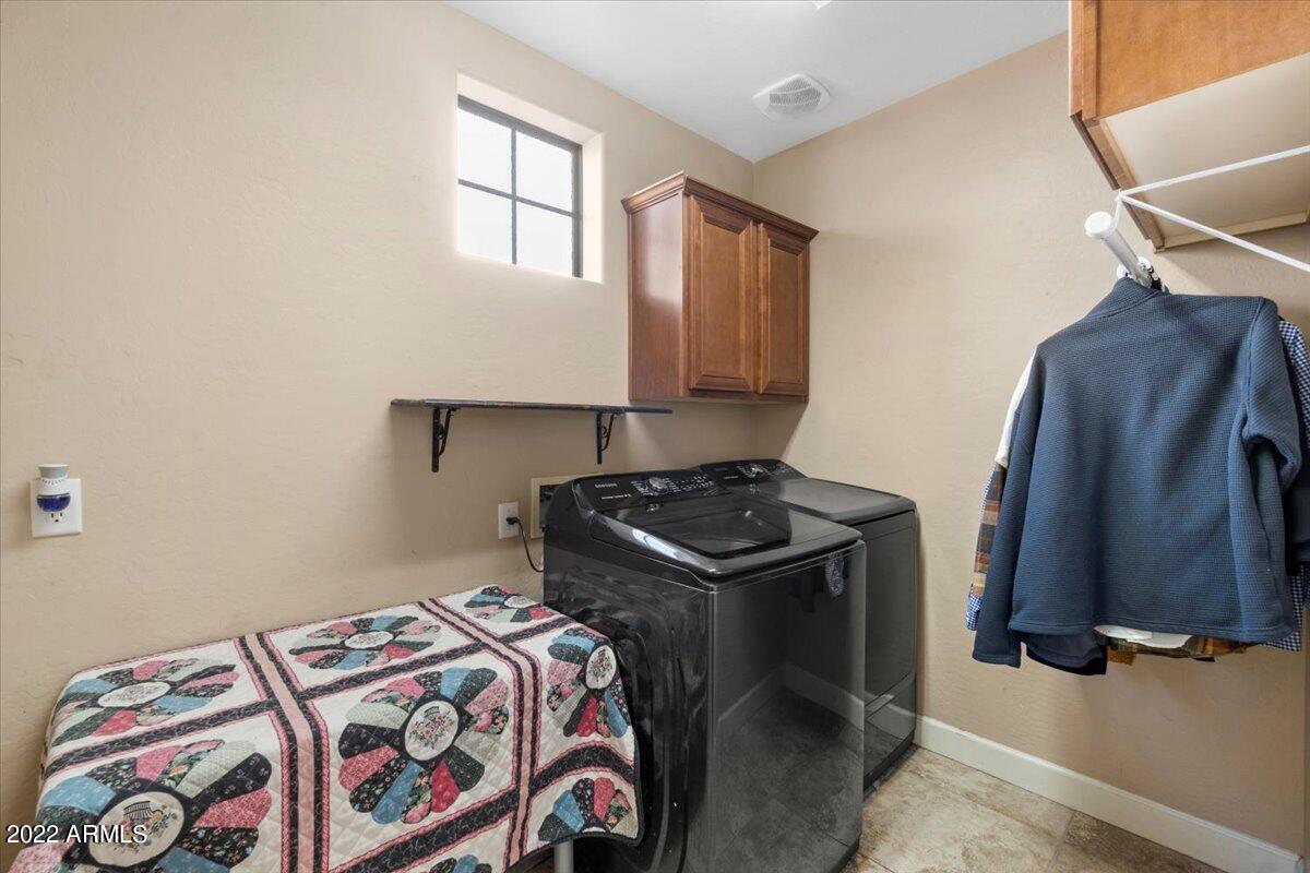 1316 South Martingale Road Gilbert, AZ 85296 - Photo 21 of 23 21-Laundry Room