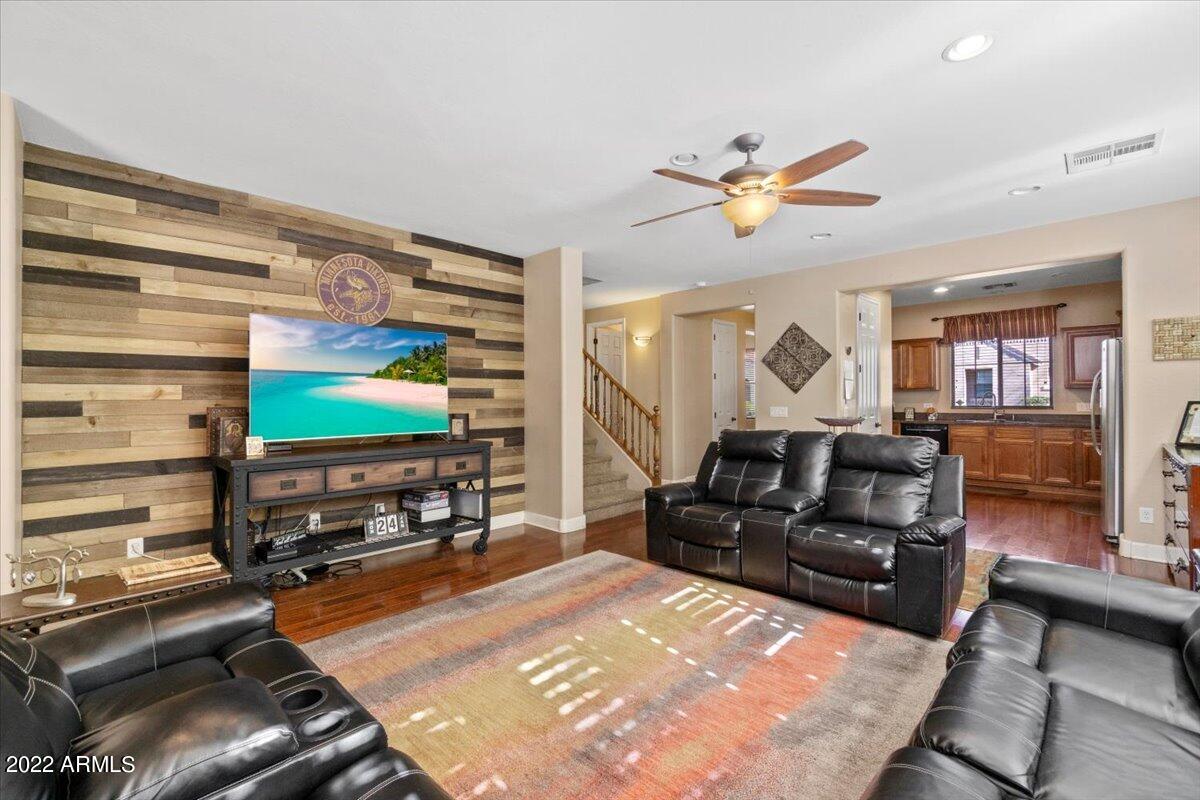 1316 South Martingale Road Gilbert, AZ 85296 - Photo 4 of 23 04-Living Room
