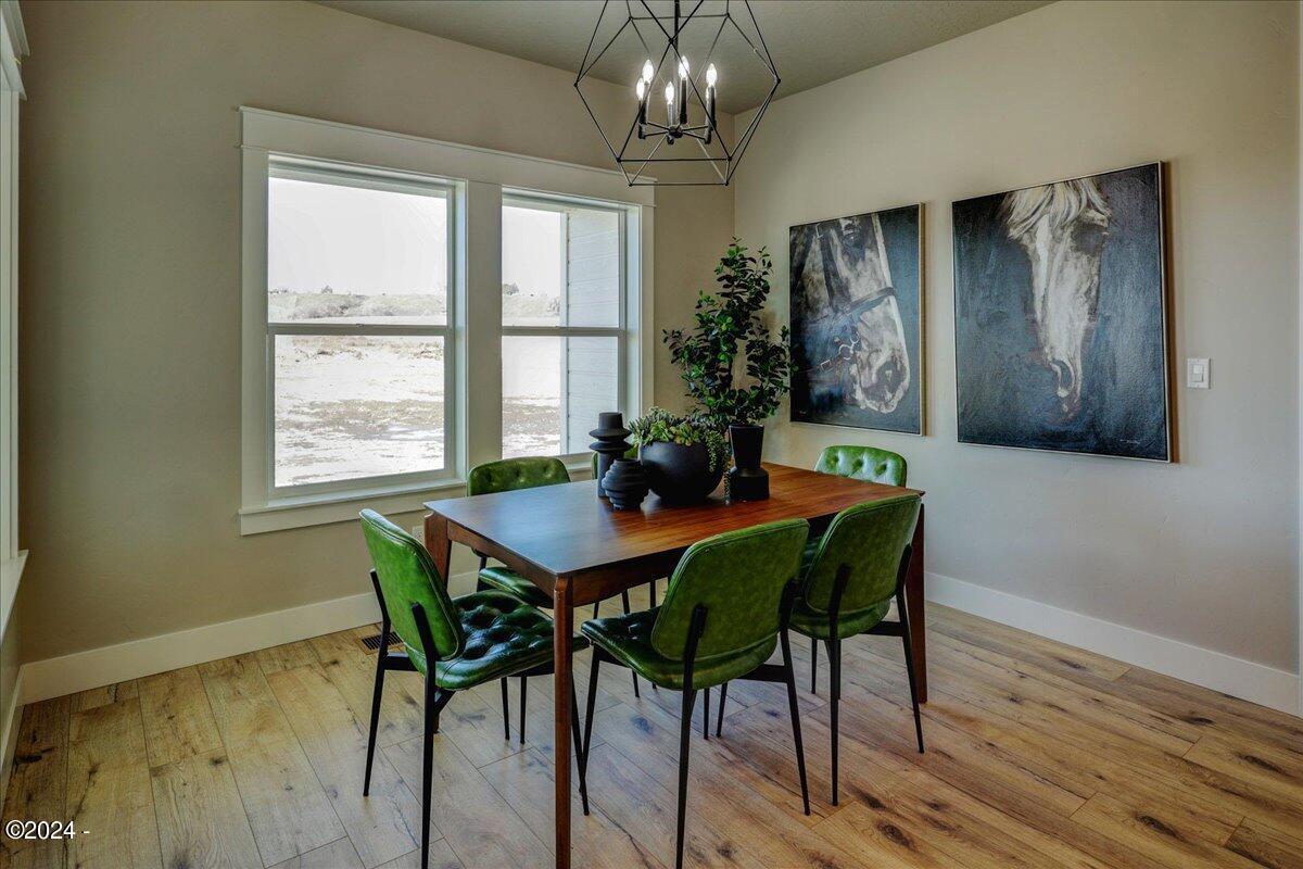 4437 Casa Rio Drive Ontario, OR 97914 - Photo 20 of 45 Dining Room