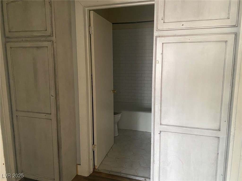 1001 Mill Street Ely, NV 89301 - Photo 14 of 18 View of closet