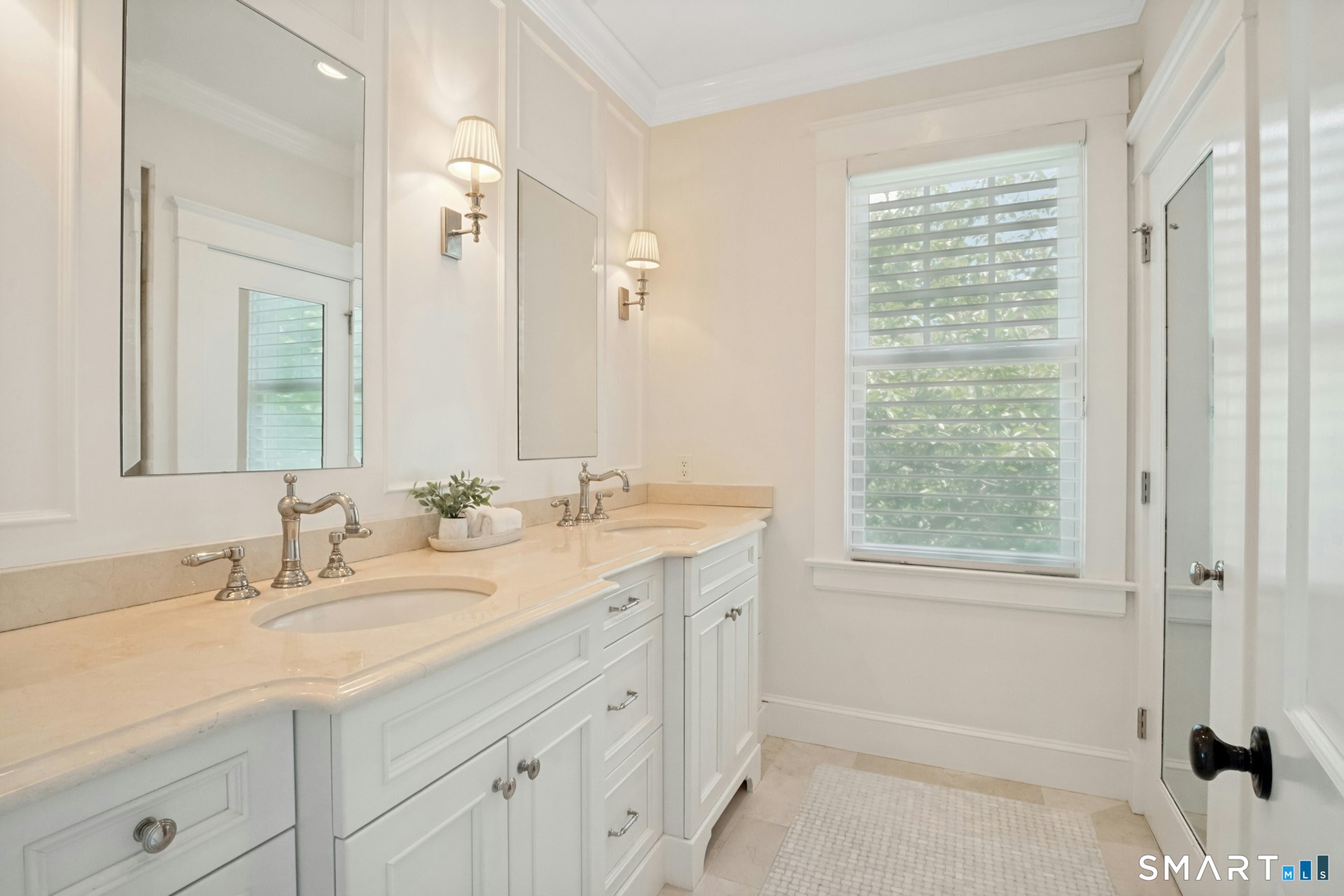 52 Chesterfield Road Stamford, CT 06902 - Photo 16 of 40 Primary bath with heated floors