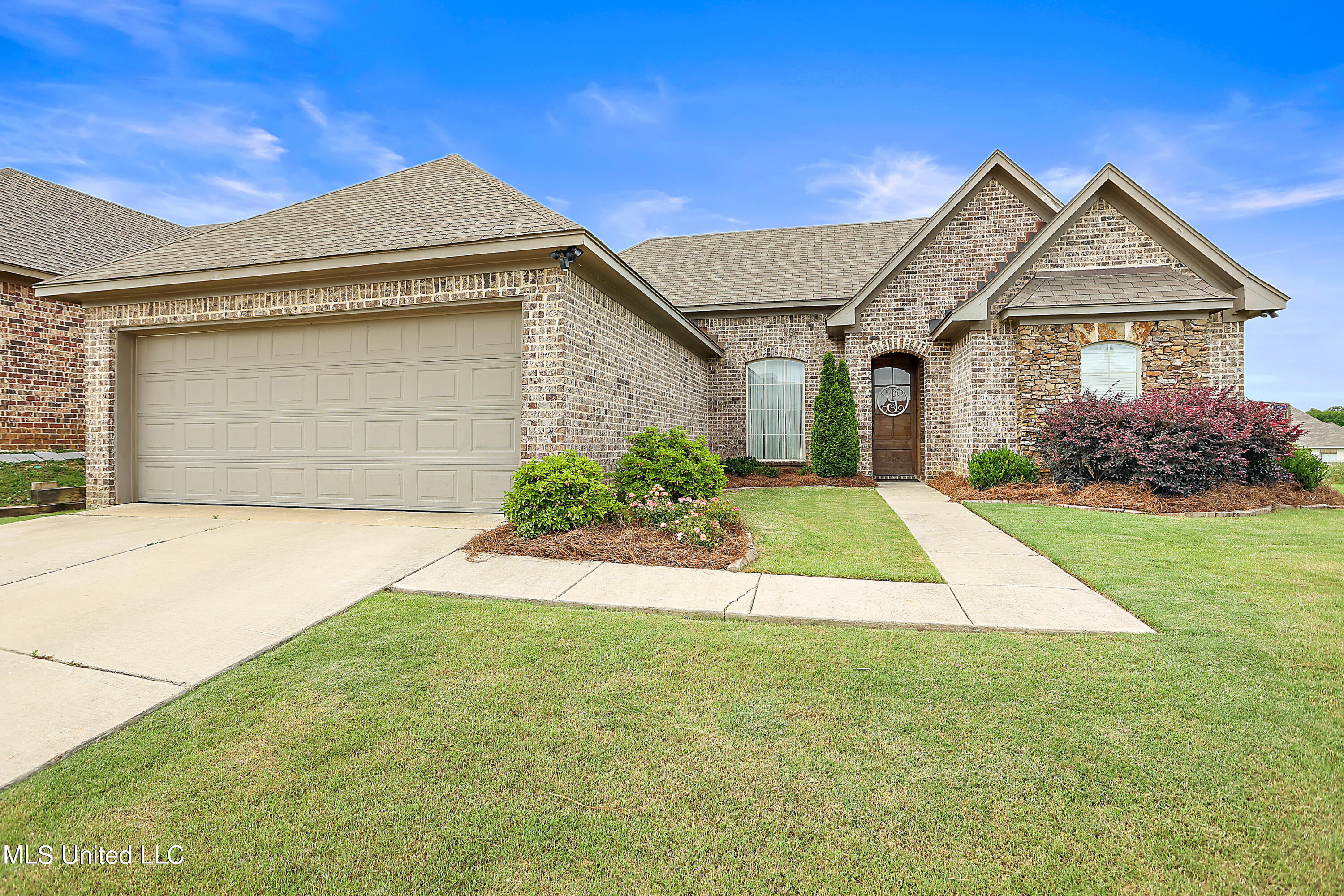 216 Greenfield Ridge Drive Brandon, MS 39042 - Photo 1 of 29 03-216 Greenfield Ridge Dr