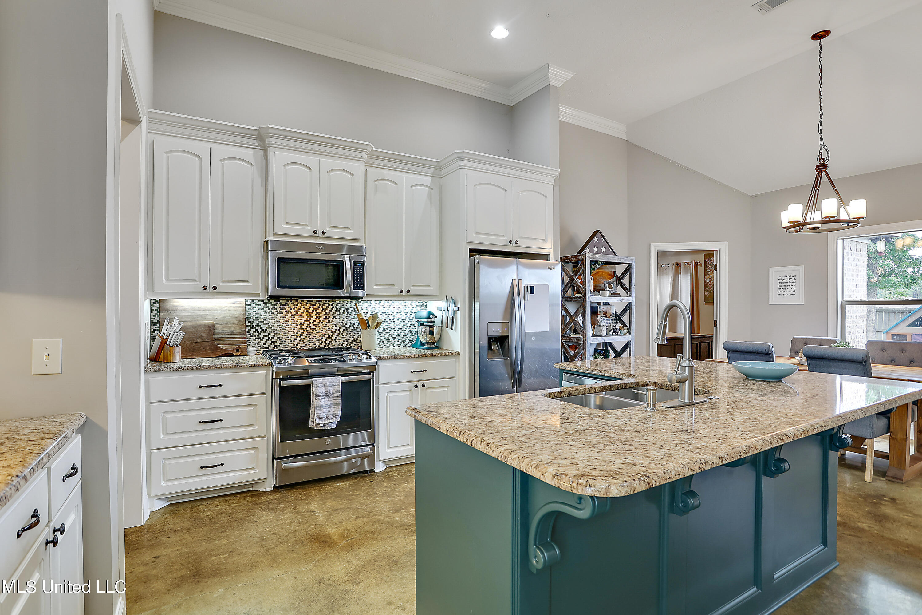 216 Greenfield Ridge Drive Brandon, MS 39042 - Photo 8 of 29 11-216 Greenfield Ridge Dr