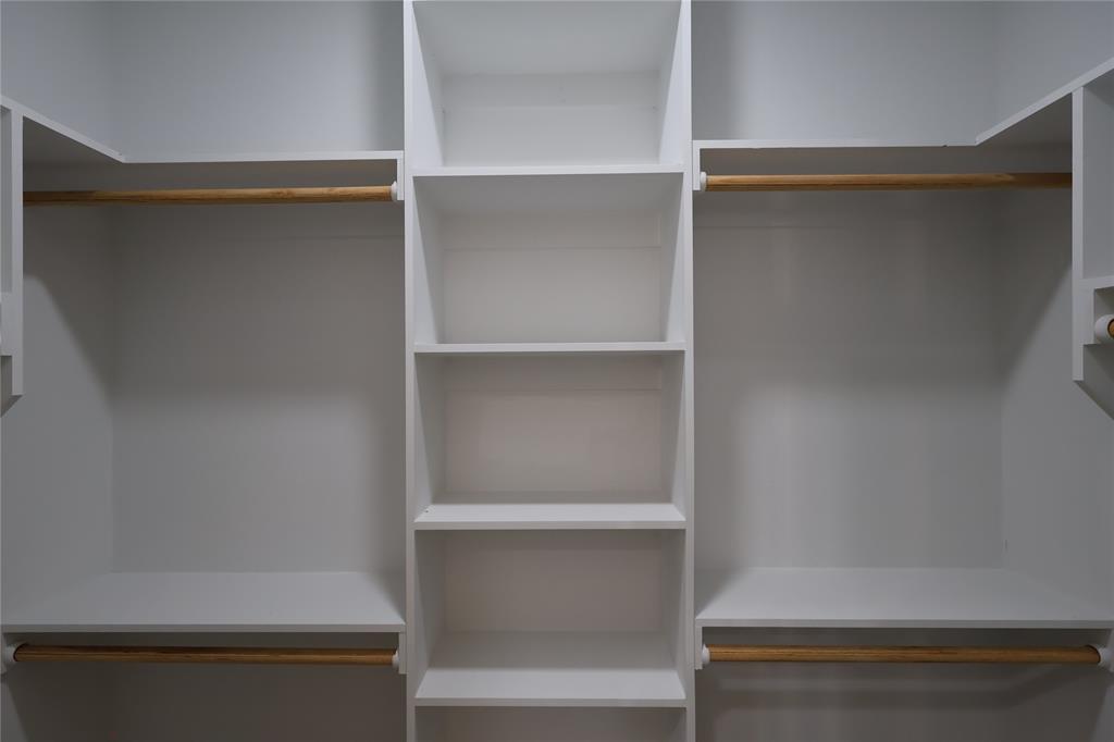 106 Ute Trail Mabank, TX 75156 - Photo 12 of 28 View of spacious closet