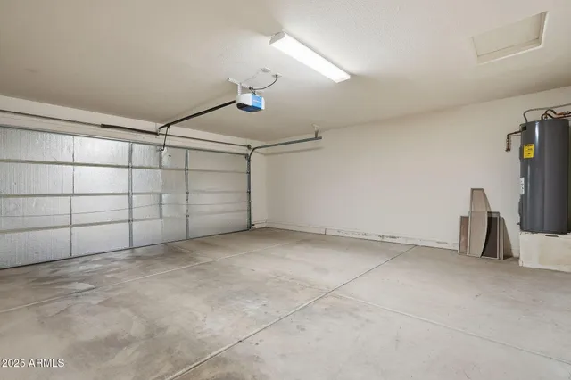 a view of a garage