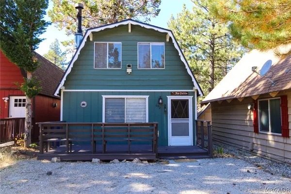 $1,600 | 692 San Bernardino Avenue, Sugarloaf, CA 92386