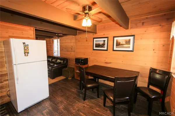 $1,600 | 692 San Bernardino Avenue, Sugarloaf, CA 92386