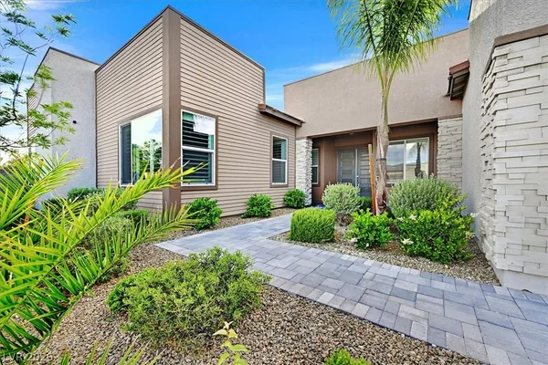 $2,149,000 | 2689 Pioneer Estates Court, Las Vegas, NV 89117