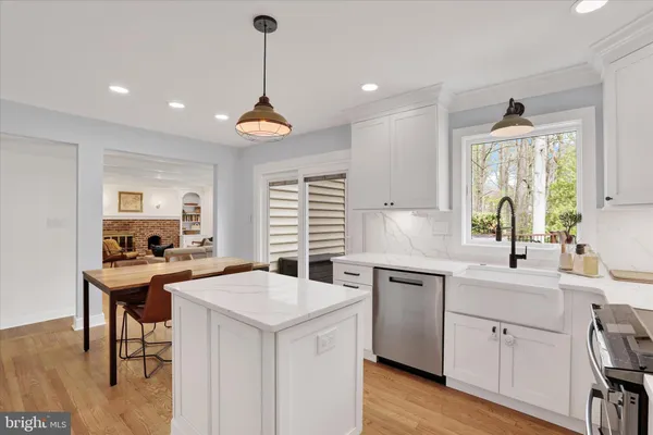 $925,000 | 300 Robin Hood Drive, Yardley, PA 19067