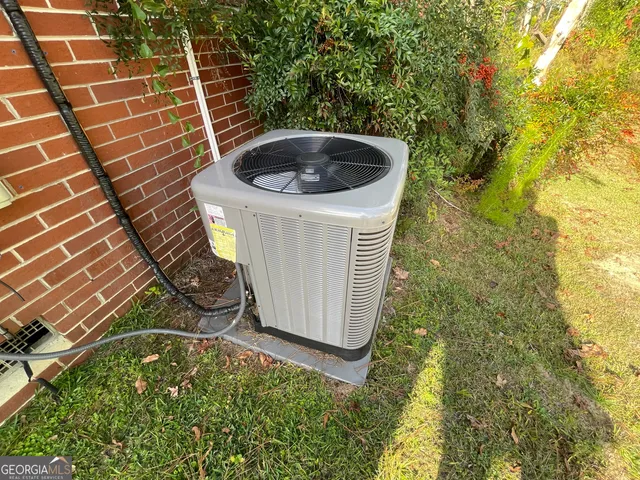 $219,000 | 13 3rd Avenue, Glenwood, GA 30428