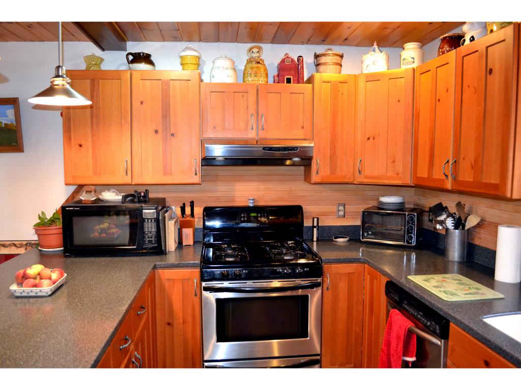 386 Mansfield Road Fayston, VT 05673 - Photo 17 of 31