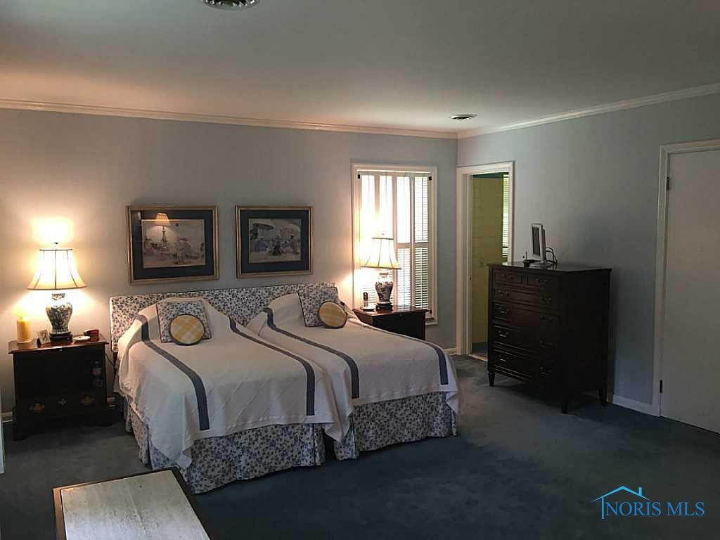 4354 River Road Toledo, OH 43614 - Photo 3 of 4 Master Bedroom.