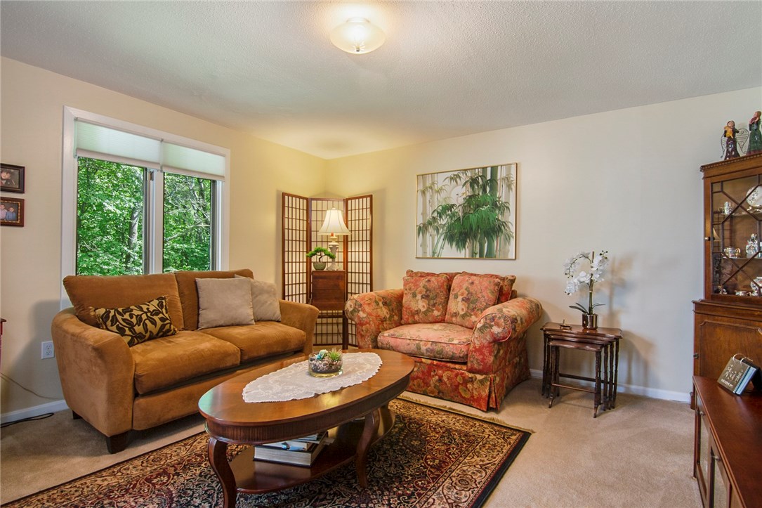 80 Fisher Road, Unit 44 Cumberland, RI 02864 - Photo 3 of 31