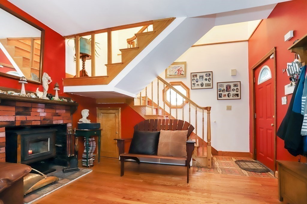 92 Burroughs Road North Reading, MA 01864 - Photo 3 of 18 Gallery Image 3