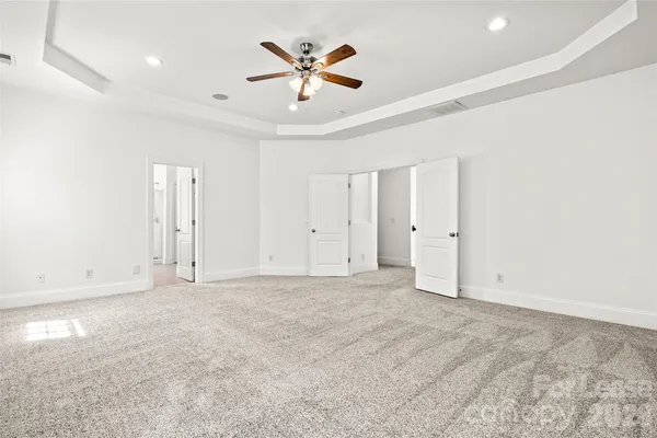 $3,900 | 6919 South Creek Road, Charlotte, NC 28277