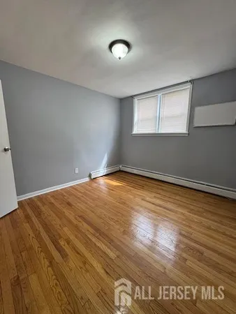 $1,650 | 120 West 3rd Avenue, Unit 6, Roselle, NJ 07203